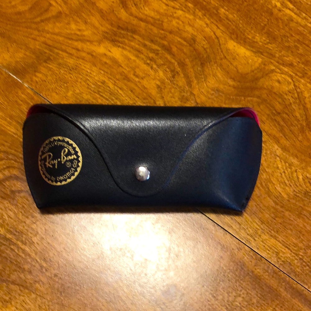 Ray-Ban Glass Case